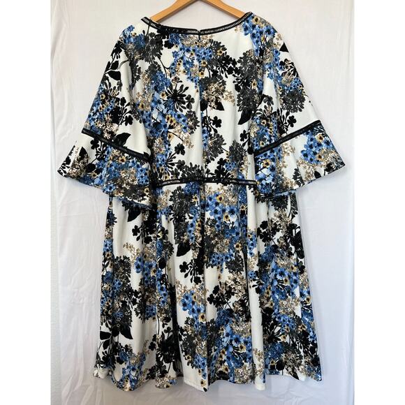 Lane Bryant Floral Bell Sleeve Dress Womens Size 28 Fit & Flare Boho Event - Picture 5 of 12